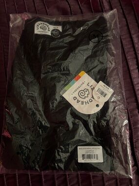 Lizard Head Black Baselayer Top - long sleeve- Men's Medium- NWT